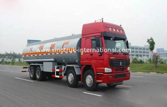 Edible Oil Transport Vehicle Oil Tank Truck , Mobile Gas Station Fuel Oil Trucks 25-30CBM