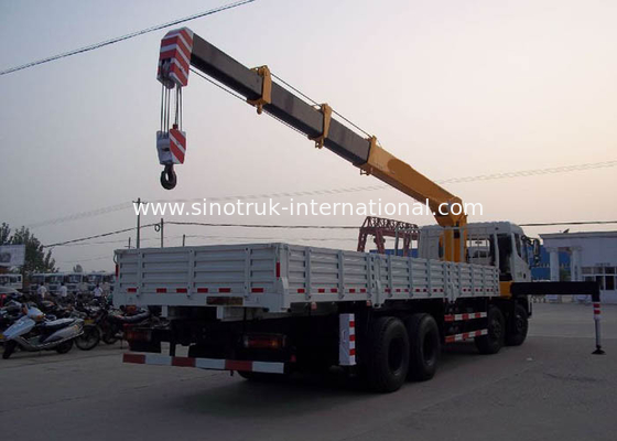 XCMG 12 Tons Hydraulic Truck Mounted Cranes