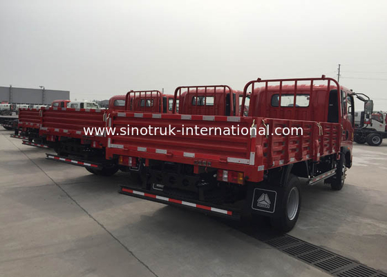 White SINOTRUK Light Duty Trucks  Transporting Vegetables Fruits