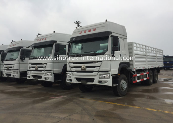 Commercial Cargo Vans 25 - 30 Tons LHD / RHD Euro 2 266 - 371HP Lorry Vehicle