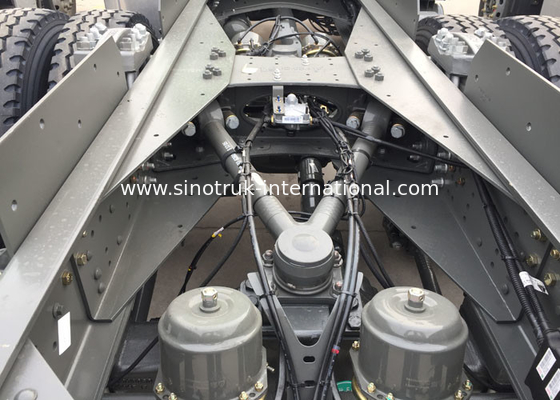 Dropside Cargo Truck Chassis SINOTRUK HOWO ZZ1257N4341W Green Lorry Vehicle