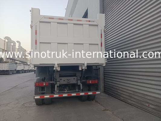 SINOTRUK HOWO 400 এইচপি ট্যাপার ডাম্প ট্রাক নির্মাণের জন্য N7 সামরিক বাম্পার সতর্কতা আলো