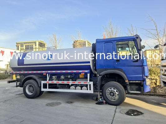 SINOTRUK HOWO ওয়াটার ট্যাঙ্ক ট্রাক 4x2 RHD 300HP 10CBM টেকসই জল পরিবহন জন্য
