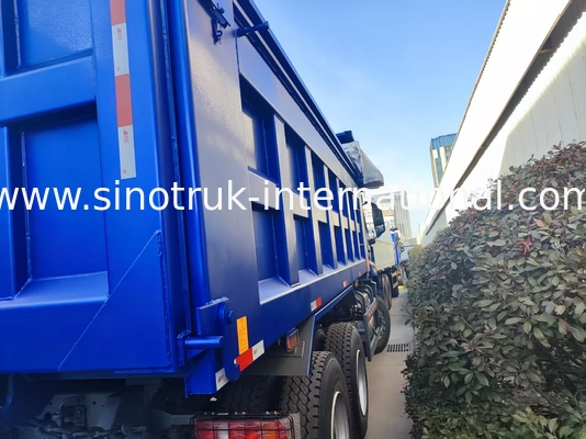 শক্তিশালী বহুমুখী HOWO 6x4 380HP ব্লু ডাম্প ট্রাক 20CBM বর্গক্ষেত্র কার্গো বক্স এবং জলরোধী টারপ ফ্লিপ কভ সঙ্গে