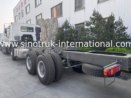 SINOTRUK HOWO ট্রাক চ্যাসি SINOTRUK ইঞ্জিন371HP 6 × 4 RHD সতর্কতা আলো সহ ডাম্প ট্রাক কার্গো ট্রাক ওয়াটার ট্রাক ব্যবহৃত