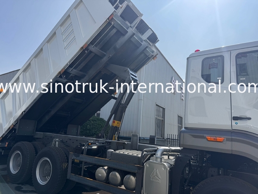 SINOTRUK HOHAN Howo টিপার ডাম্প ট্রাক মিডল লিফটিং ওয়েচাই ইঞ্জিন ৬ × ৪ LHD আয়তক্ষেত্রাকার কার্গো বক্স সাদা ১৯-২০ সিবিএম