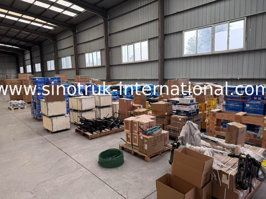 SINOTRUK HOWO ট্রাকের জন্য ফুট প্যাডেল ব্র্যাকেট 15L/10R