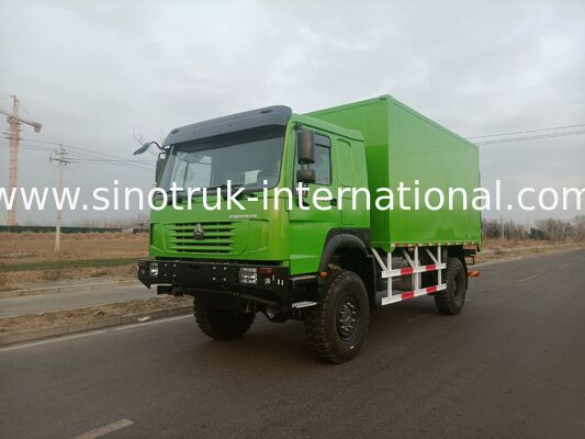 SINOTRUK ভারী দায়িত্ব ট্রাক 4X4 LHD ড্রাইভ টাইপ, 5000 * 2300 * 2300 মিমি মালবাহী ট্যাঙ্ক এবং ভারী লোড হোলিং গ্রিন জন্য 16T পিছন অক্ষ ক্ষমতা
