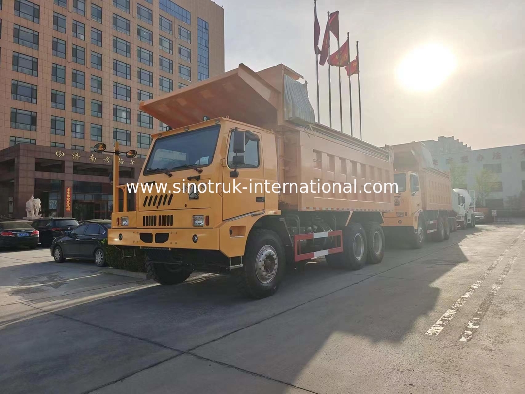 খনির শিল্পের জন্য 6X4 LHD মাইনিং টিপার ডাম্প ট্রাক 371HP 70 টন SINOTRUK HOWO