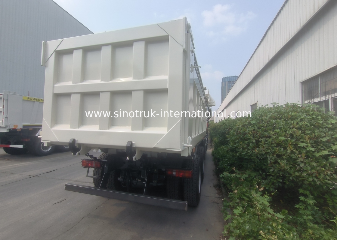 সিনোট্রুক ট্যাপার ডাম্প ট্রাক ব্র্যান্ড নিউ 6 × 4 Nx 20CBM স্বয়ংক্রিয় টারপোলিন সহ সাদা