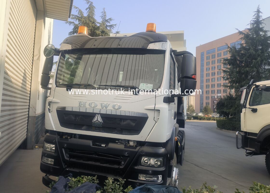 HOWO TX ভারী লোড পরিবহনের জন্য 300L জ্বালানী ট্যাঙ্ক ক্ষমতা এবং ইস্পাত শরীরের উপাদান সহ ভারী দায়িত্ব ট্রলার