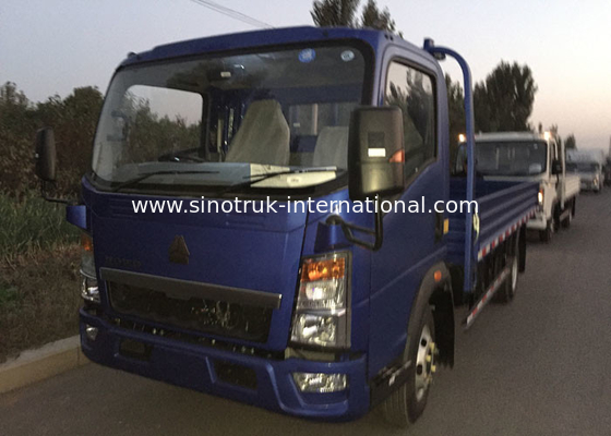3 Tons SINOTRUK HOWO RHD 85HP Light Truck ZZ1047C3414C1R45