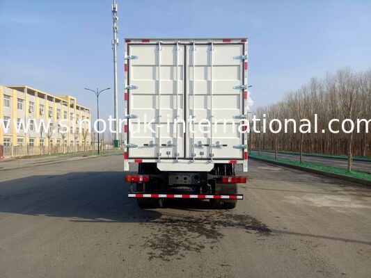 নির্ভরযোগ্য 371HP ডিজেল ইঞ্জিন দ্বারা চালিত, শক্তিশালী লো-স্পিড টর্ক আউটপুট, সম্পূর্ণ লোডেড অবস্থায় ভাল পাওয়ার রিজার্ভ। এটি অসম মাটির রাস্তা, ঢাল এবং ঘন ঘন স্টার্ট-স্টপ অবস্থার সাথে ব্যাপকভাবে মানিয়ে নিতে পারে